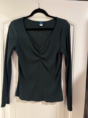 Old Navy long sleeve shirt sz. L